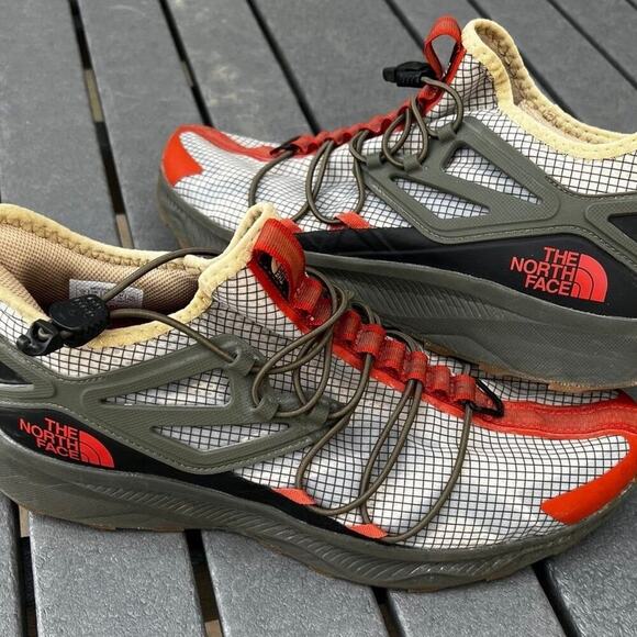 The North Face Oxeye tec hiking shoes. Men's size 10 - Picture 3 of 9